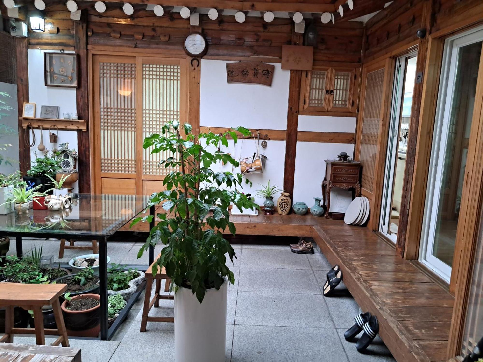 Hanok Guesthouse Nuha Seoel Buitenkant foto